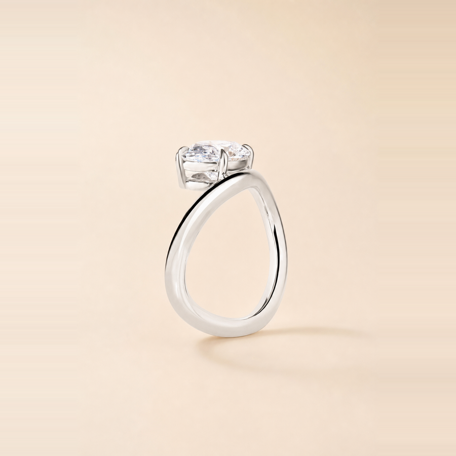 Oval East-West Diamond in the Wave — view 4
