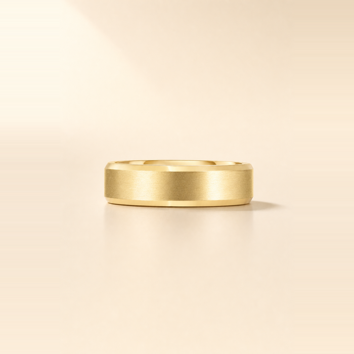 5mm Contrast + Beveled Wedding Band