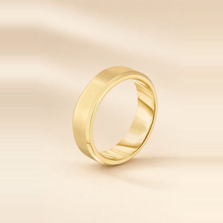 5mm Contrast + Beveled Wedding Band &mdash; view 3