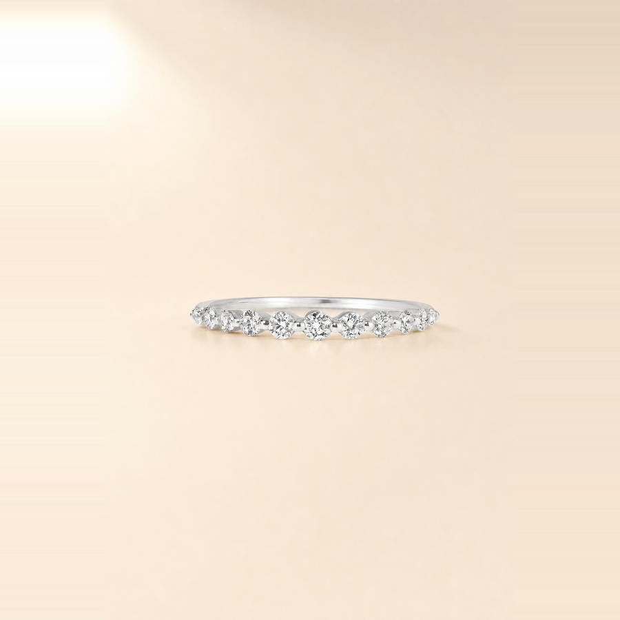 Graduated Single Prong Diamond Ring &mdash; view 1