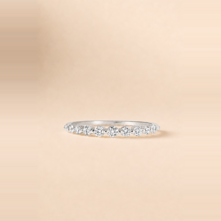 Graduated Single Prong Diamond Ring &mdash; view 2