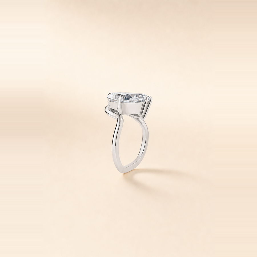 Pear Diamond in The Curve &mdash; view 6